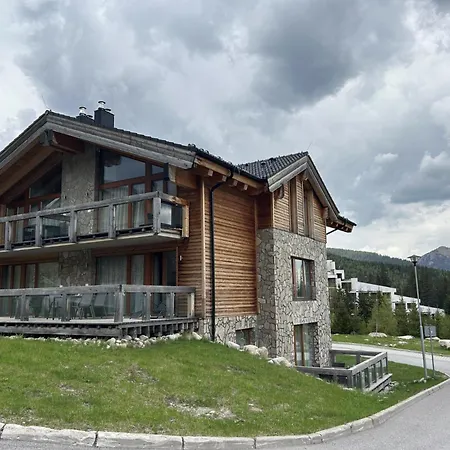 Ski-in Jasna Otupne & דירה *